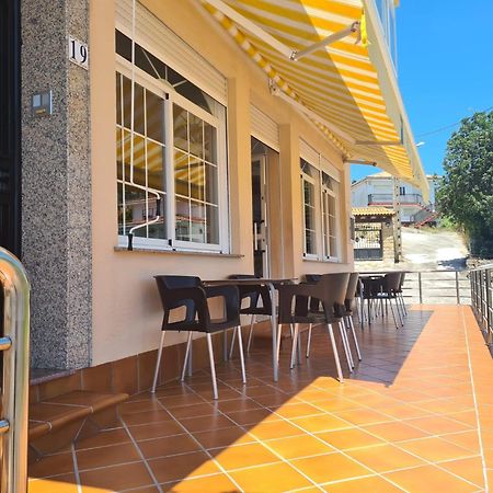 Hostal Playa Atlantica Hotel Louro Exterior photo