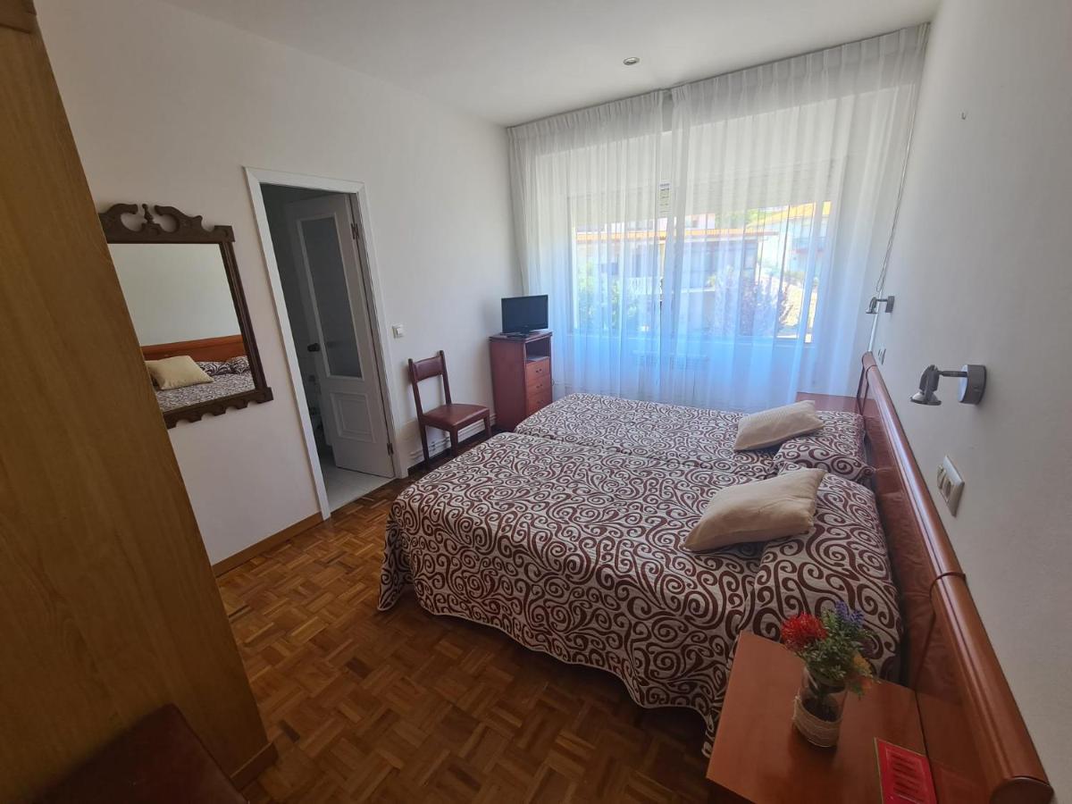 Hostal Playa Atlantica Hotel Louro Exterior photo